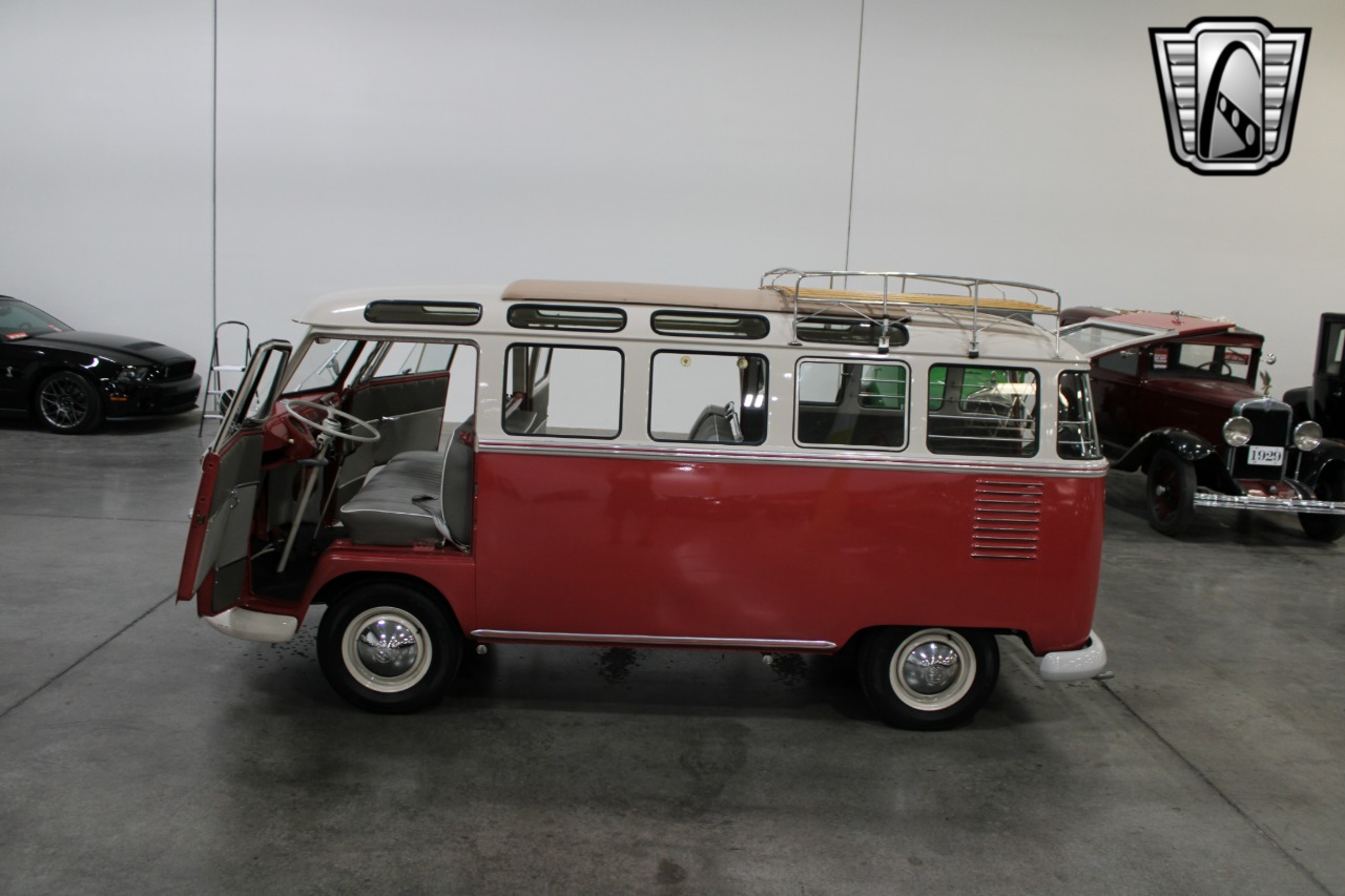 1961 Volkswagen Samba Bus 58