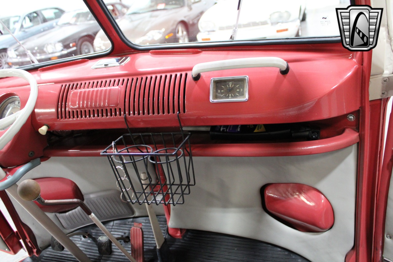 1961 Volkswagen Samba Bus 20