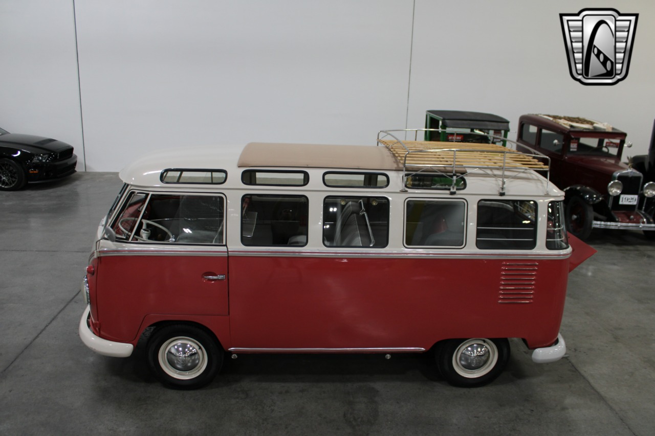 1961 Volkswagen Samba Bus 38