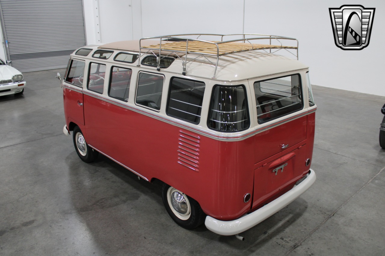 1961 Volkswagen Samba Bus 39
