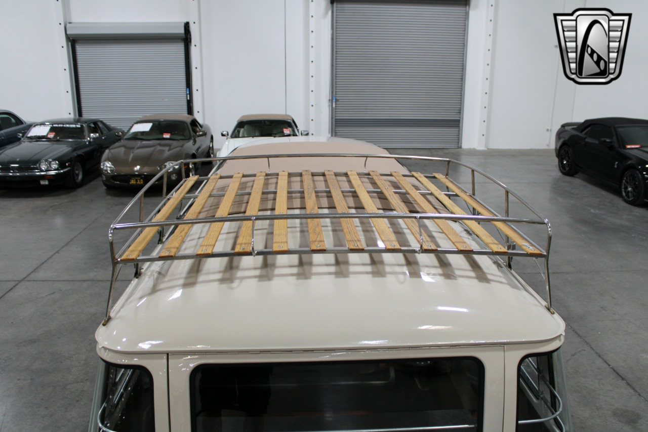 1961 Volkswagen Samba Bus 81