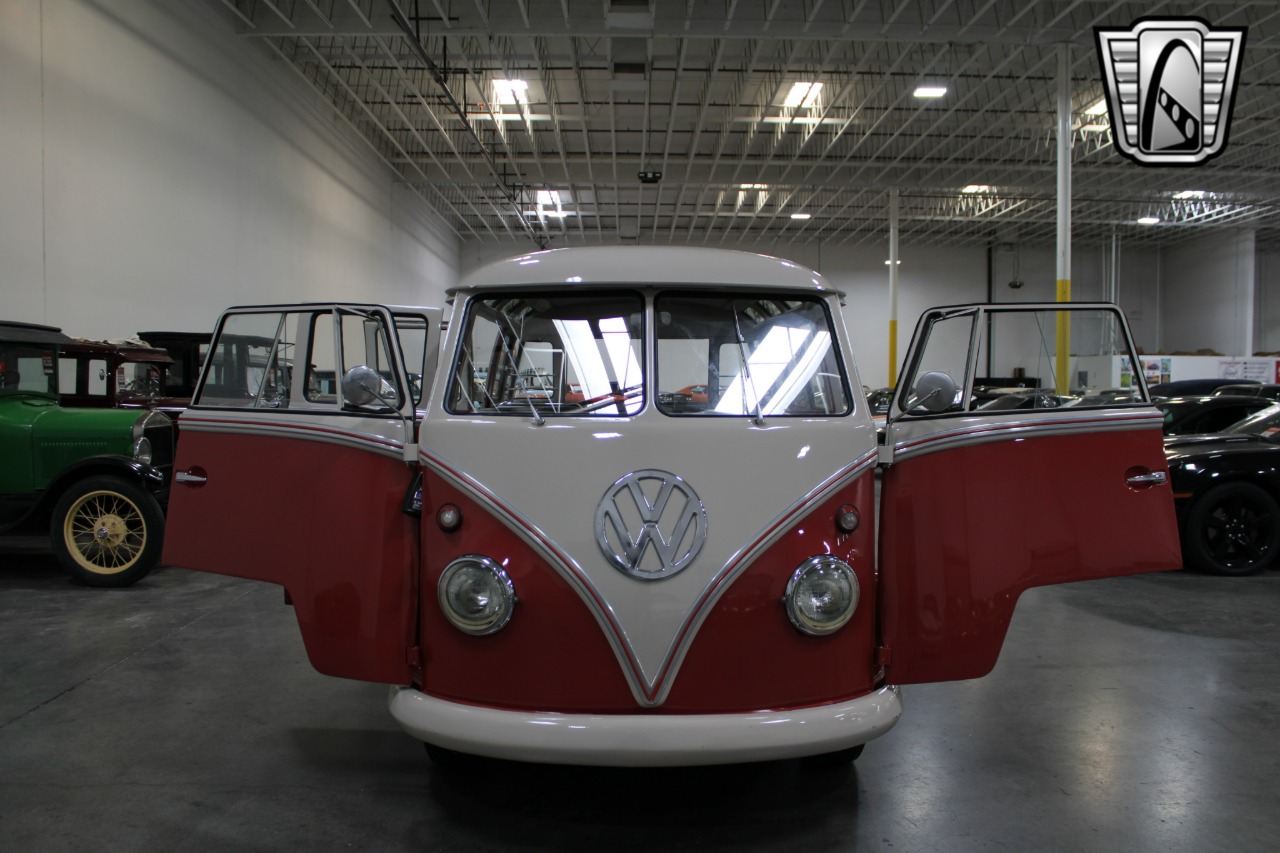 1961 Volkswagen Samba Bus 64
