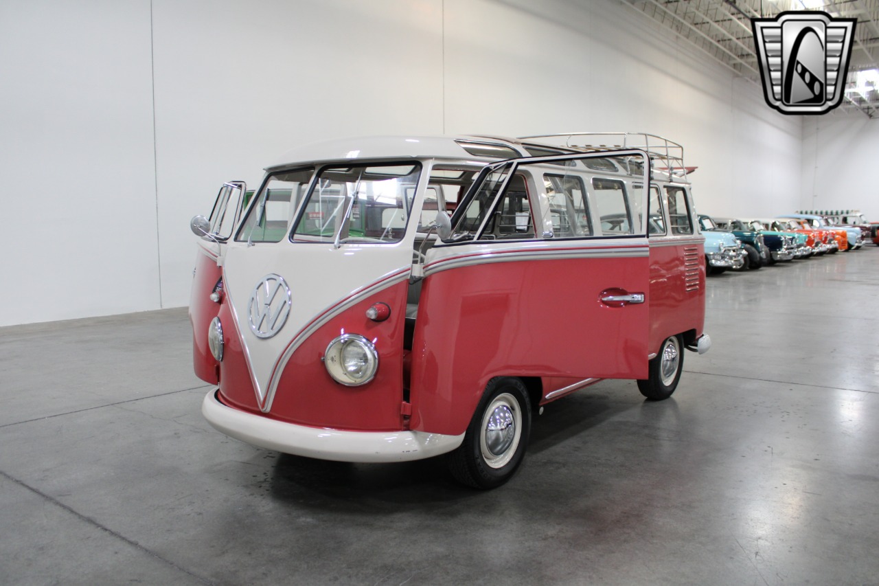 1961 Volkswagen Samba Bus 6