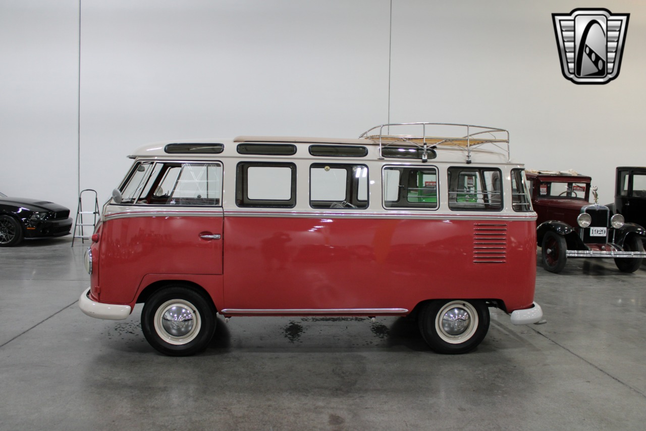 1961 Volkswagen Samba Bus 3