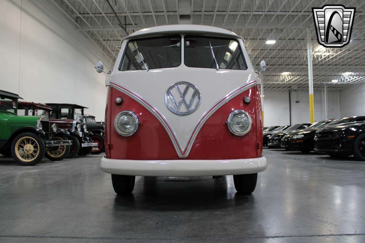 1961 Volkswagen Samba Bus 48