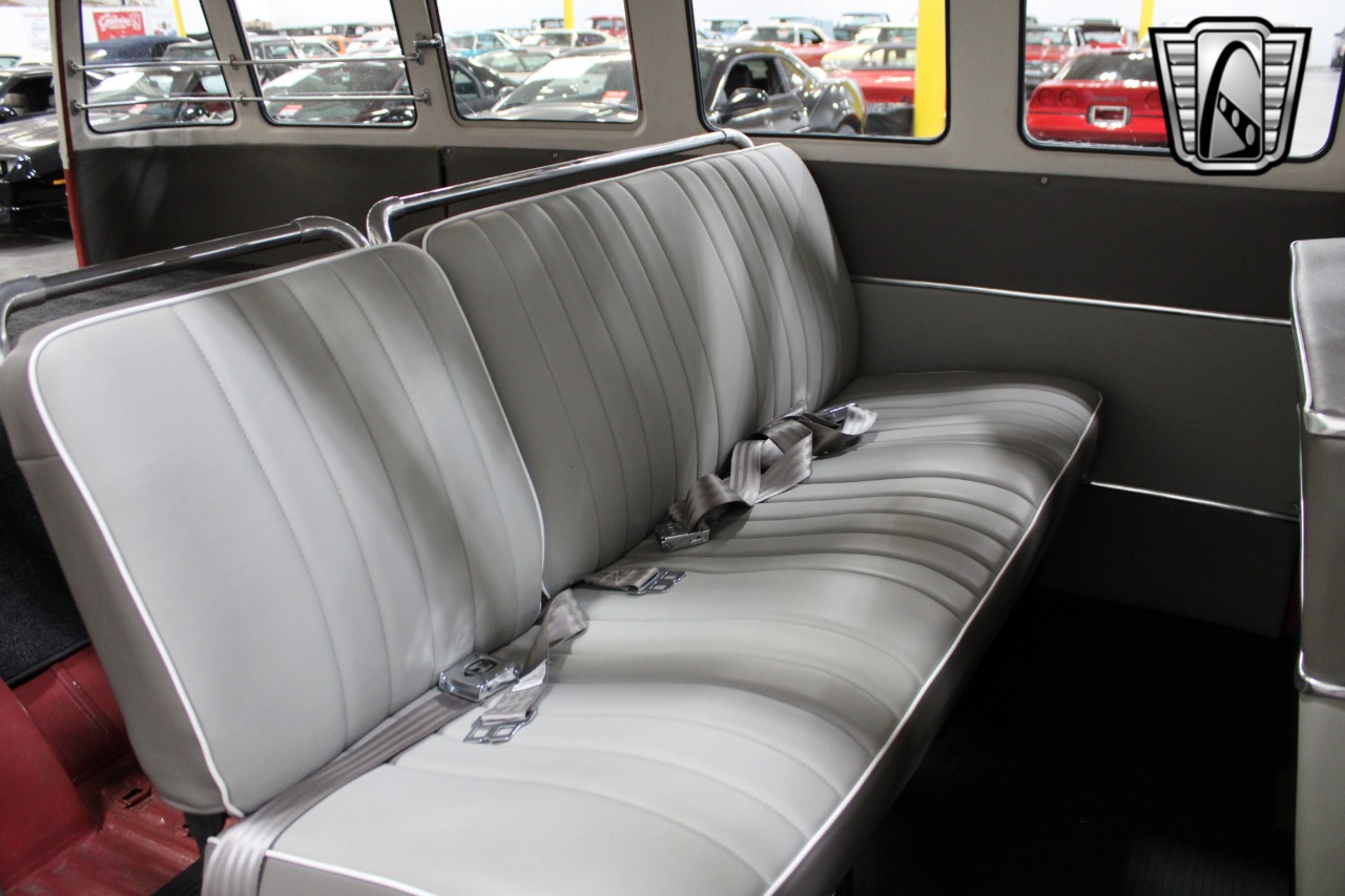 1961 Volkswagen Samba Bus 17