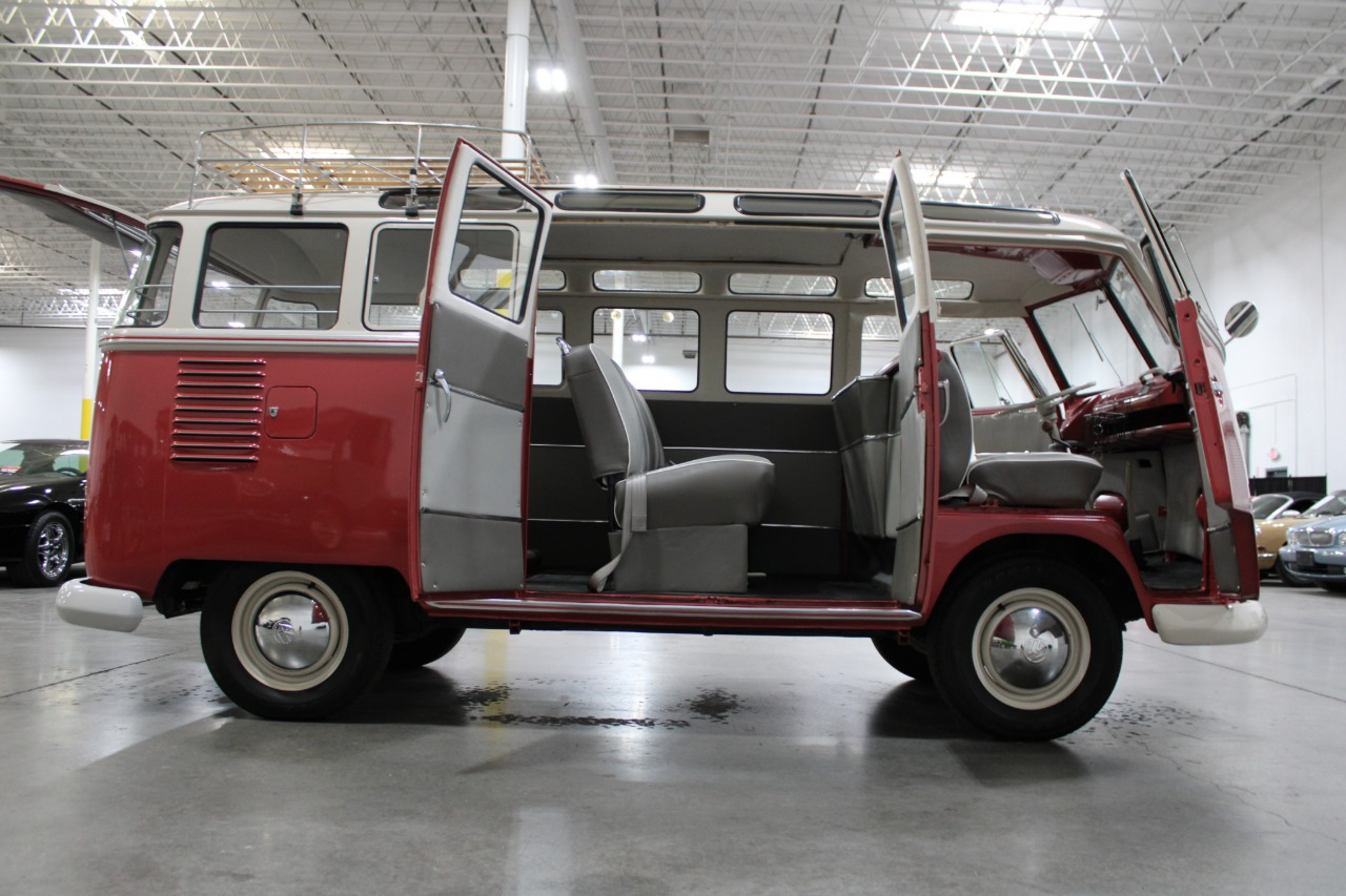 1961 Volkswagen Samba Bus 74