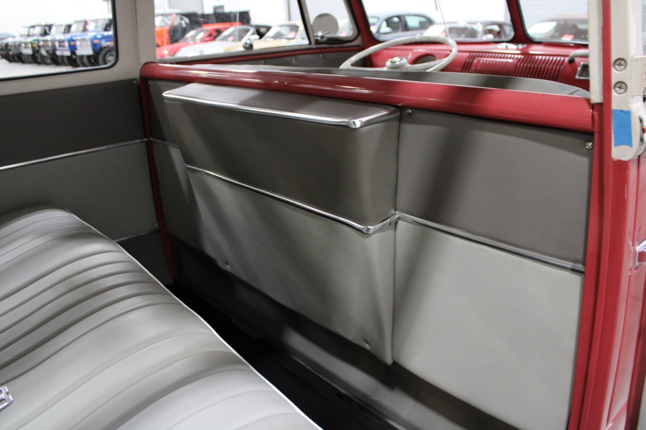 1961 Volkswagen Samba Bus 18