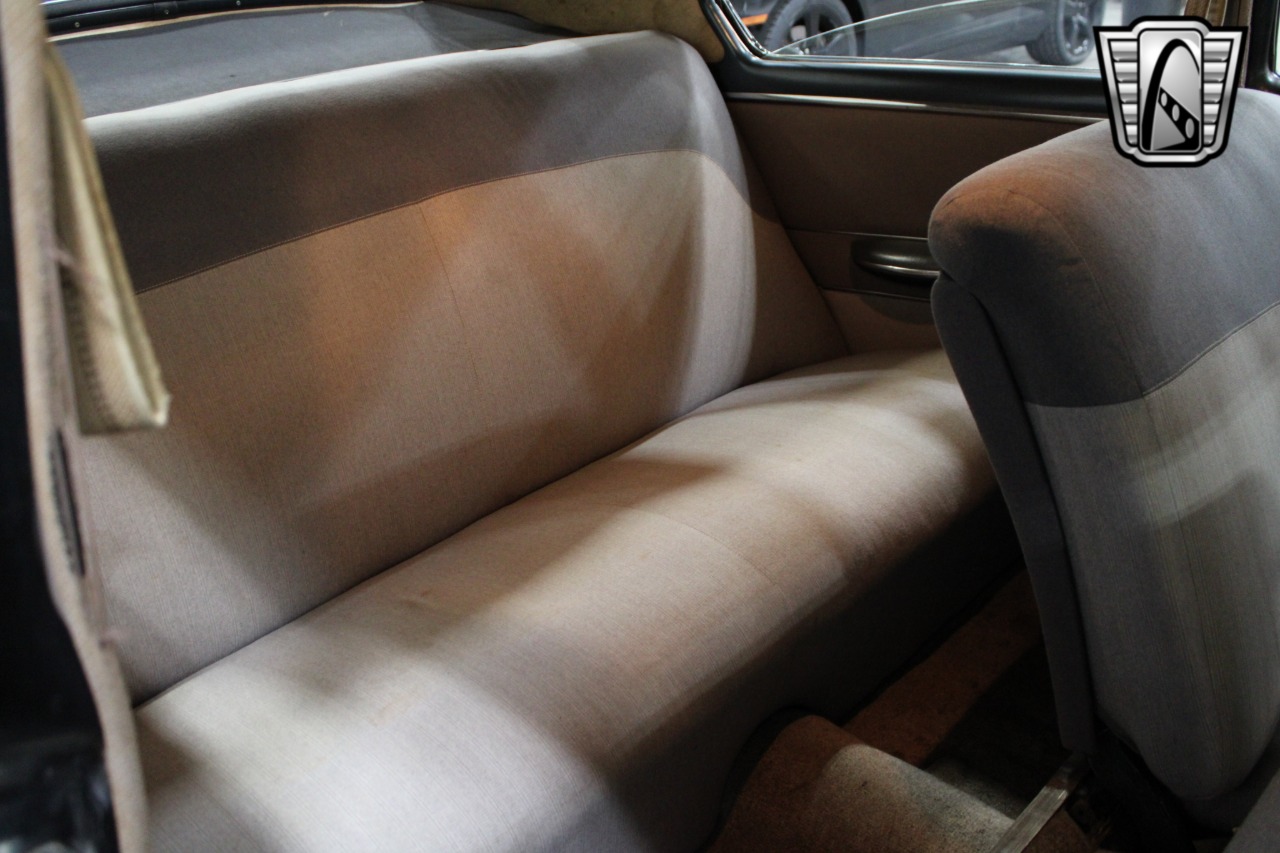 1950 Chevrolet Fleetline 19