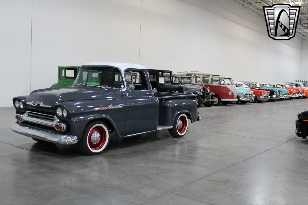 1958 Chevrolet Apache 32