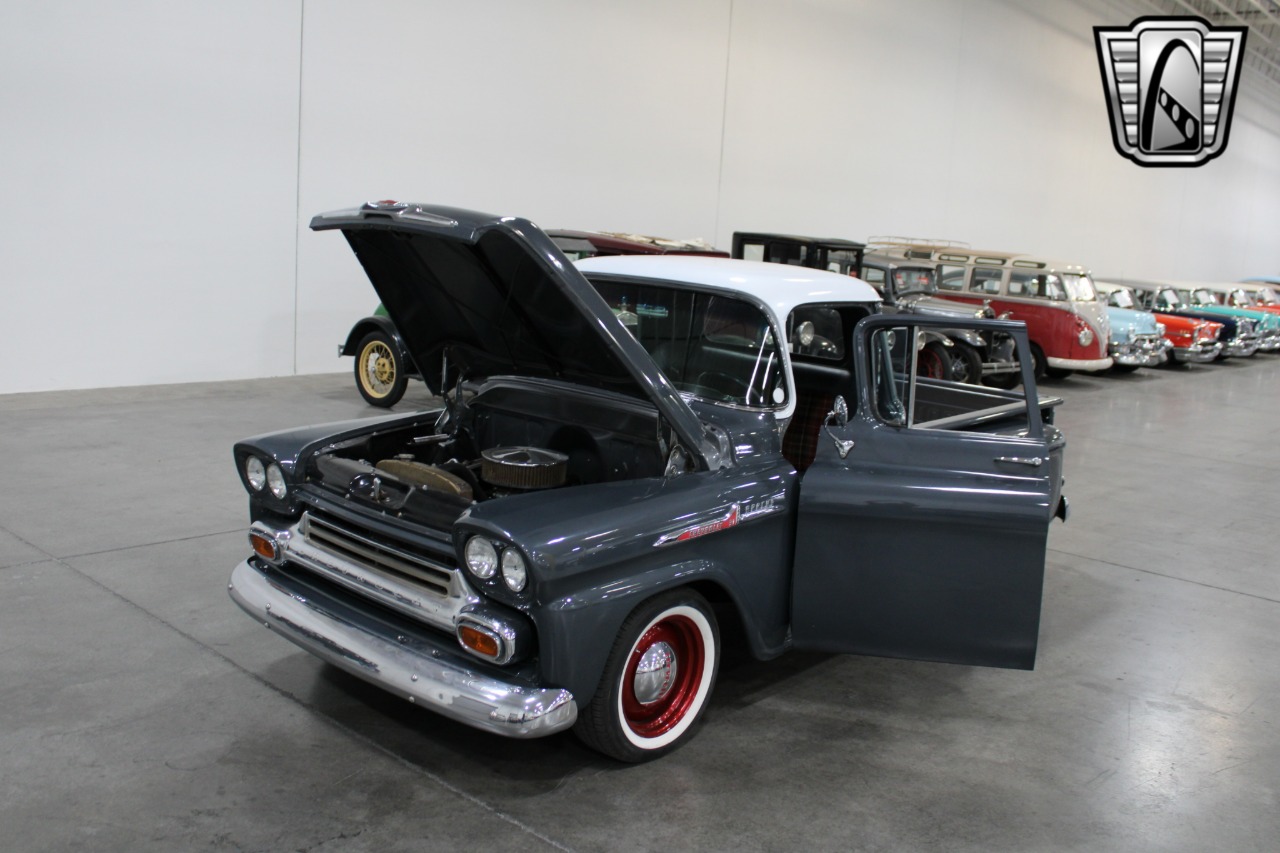 1958 Chevrolet Apache 54