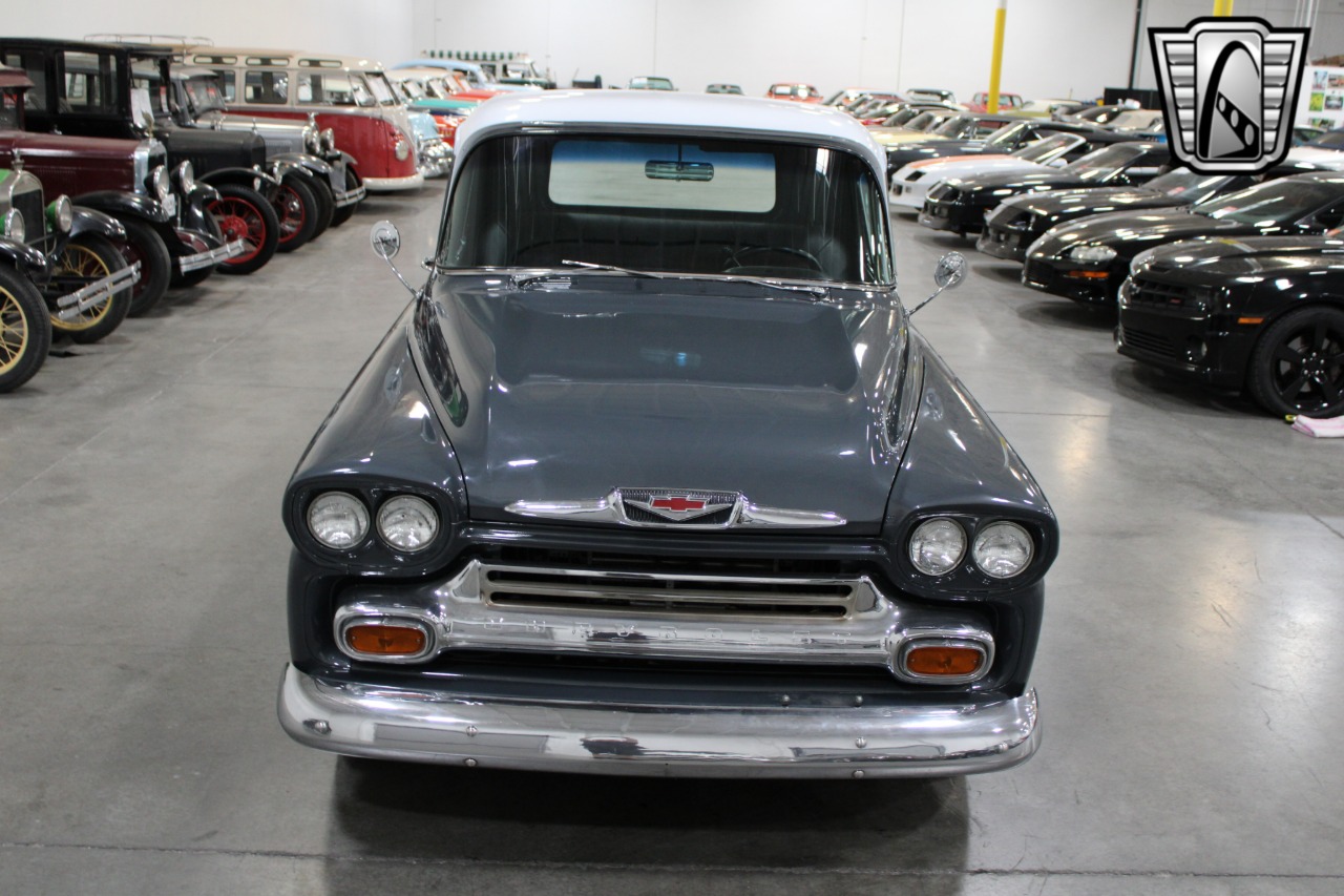 1958 Chevrolet Apache 33
