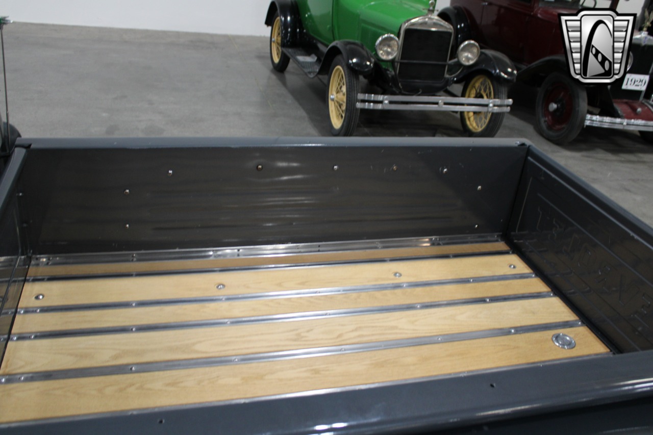 1958 Chevrolet Apache 11