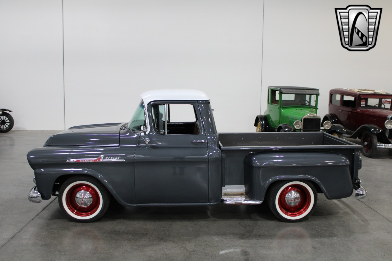1958 Chevrolet Apache 35