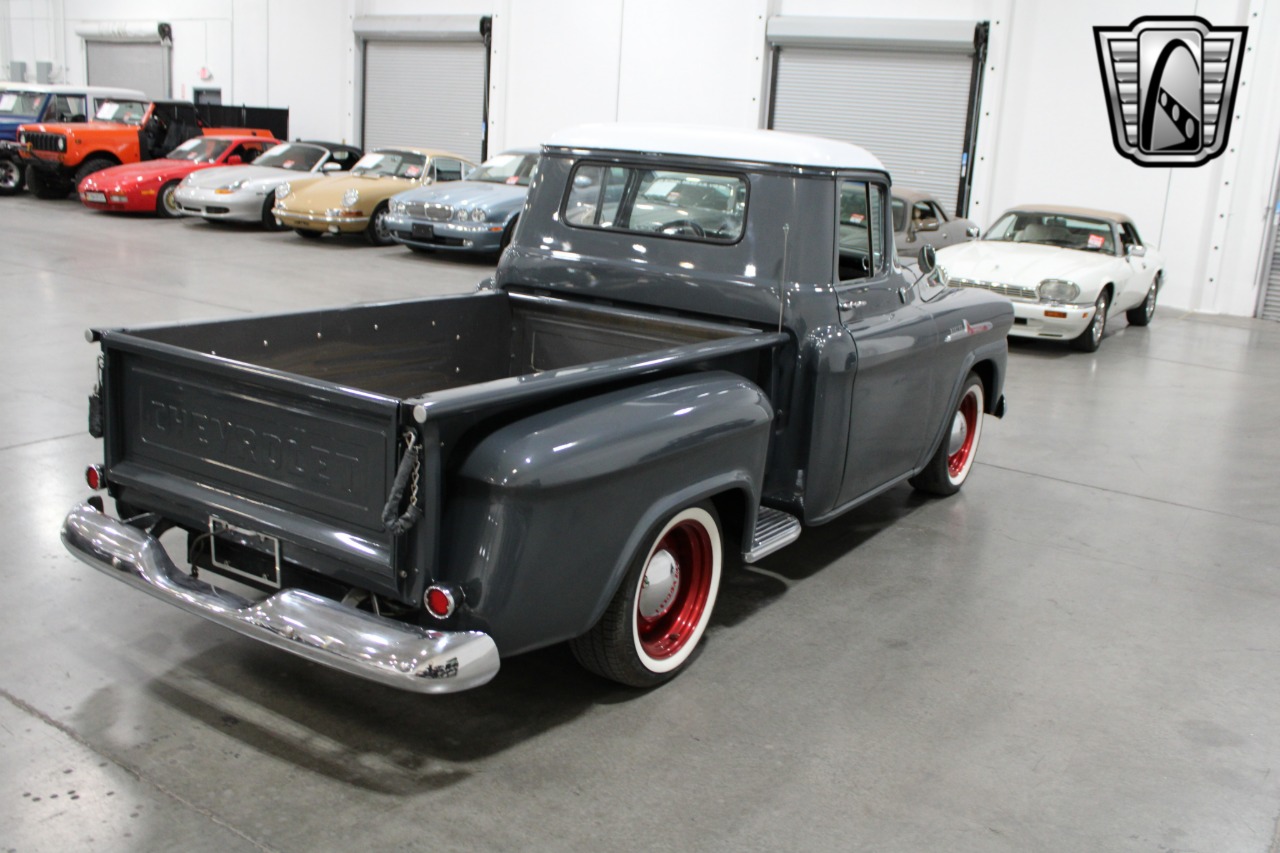 1958 Chevrolet Apache 38