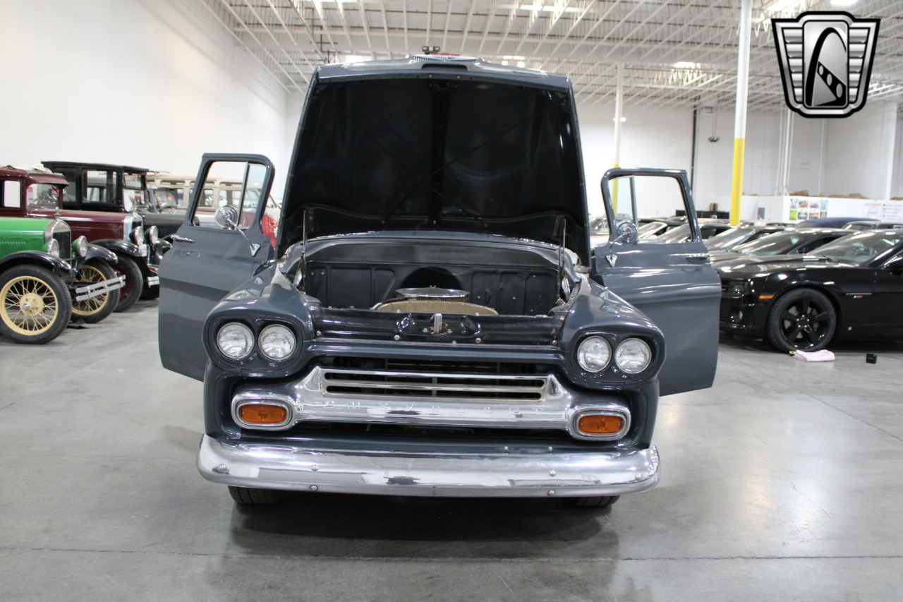 1958 Chevrolet Apache 61