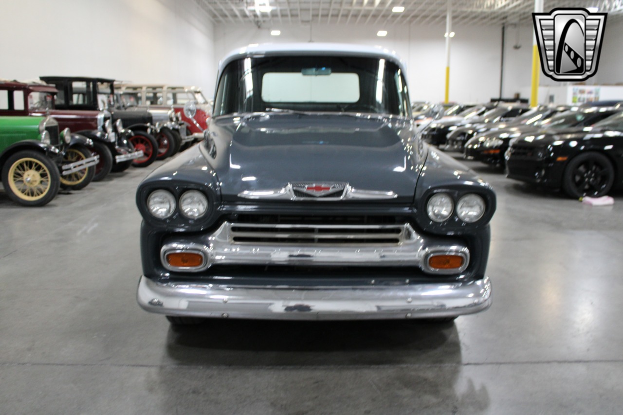1958 Chevrolet Apache 2