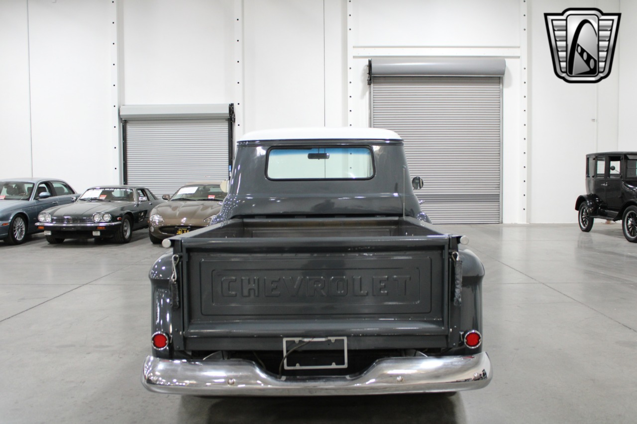 1958 Chevrolet Apache 4