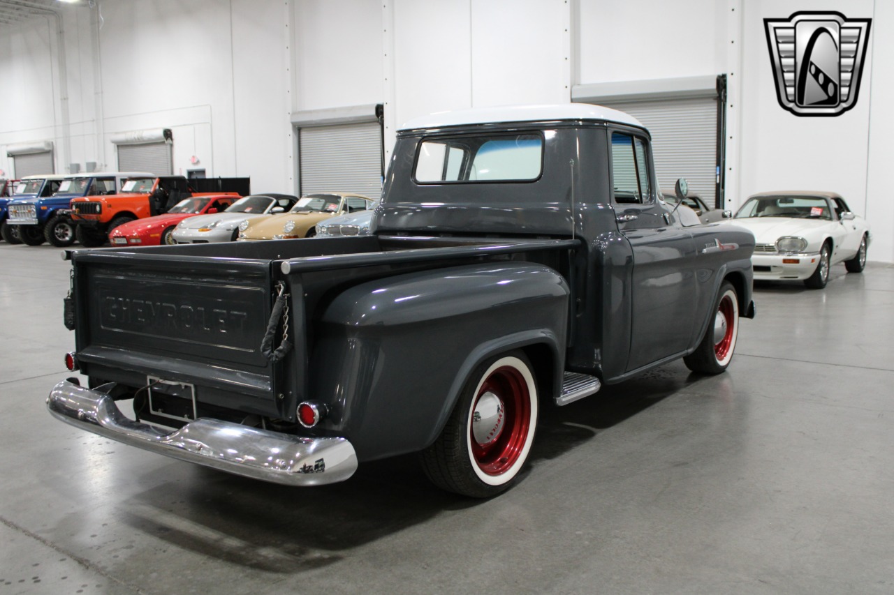 1958 Chevrolet Apache 43