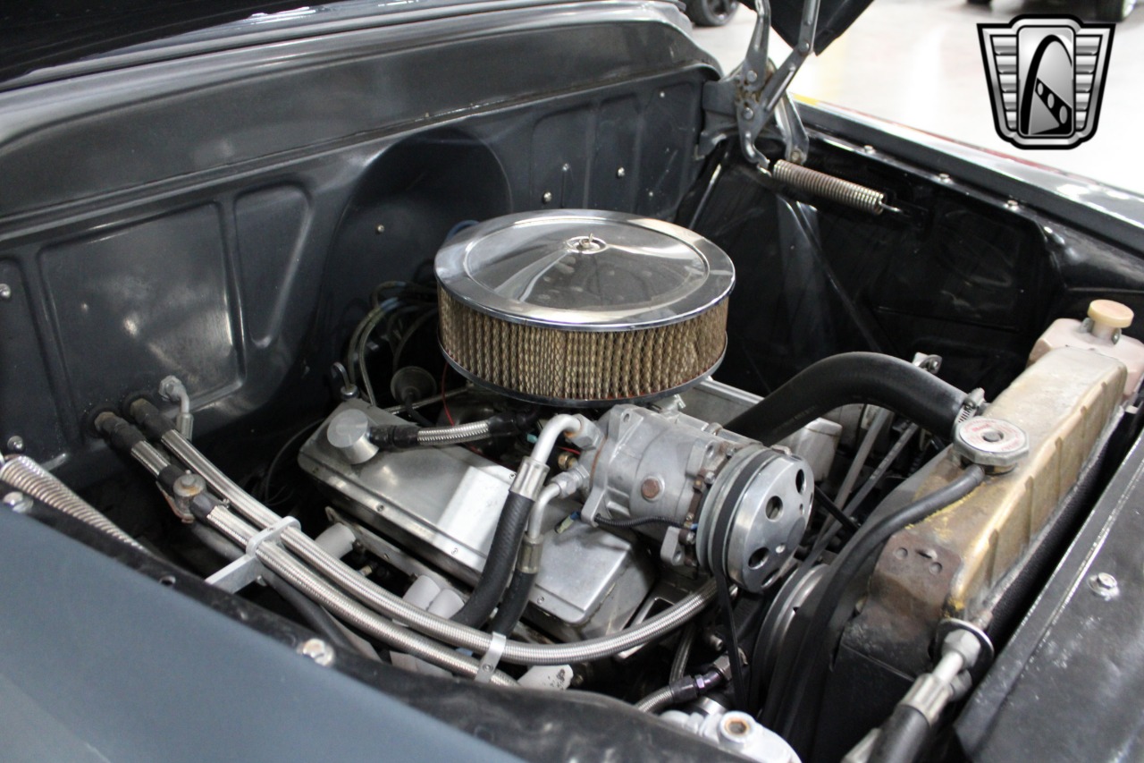 1958 Chevrolet Apache 25