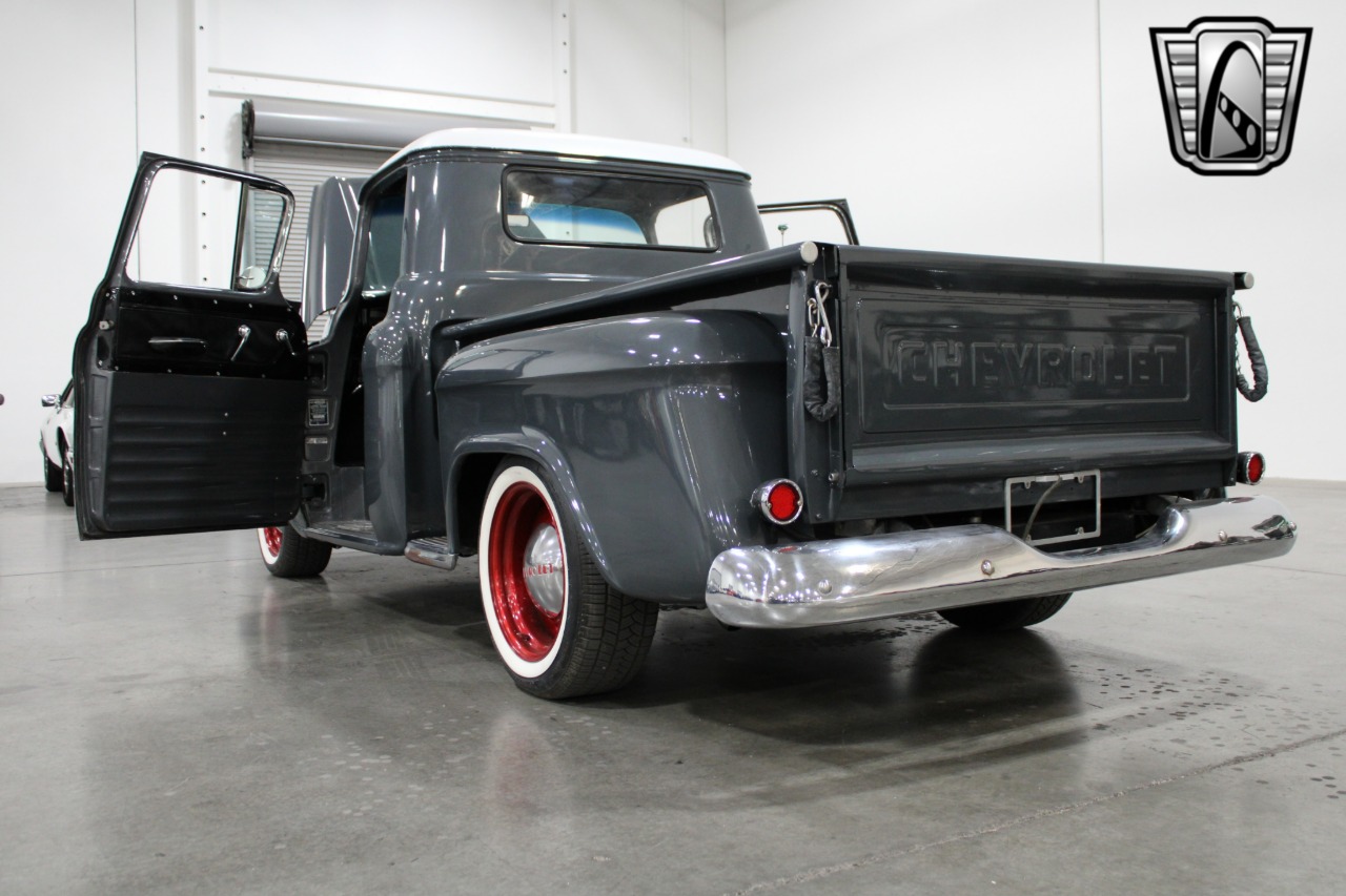 1958 Chevrolet Apache 68