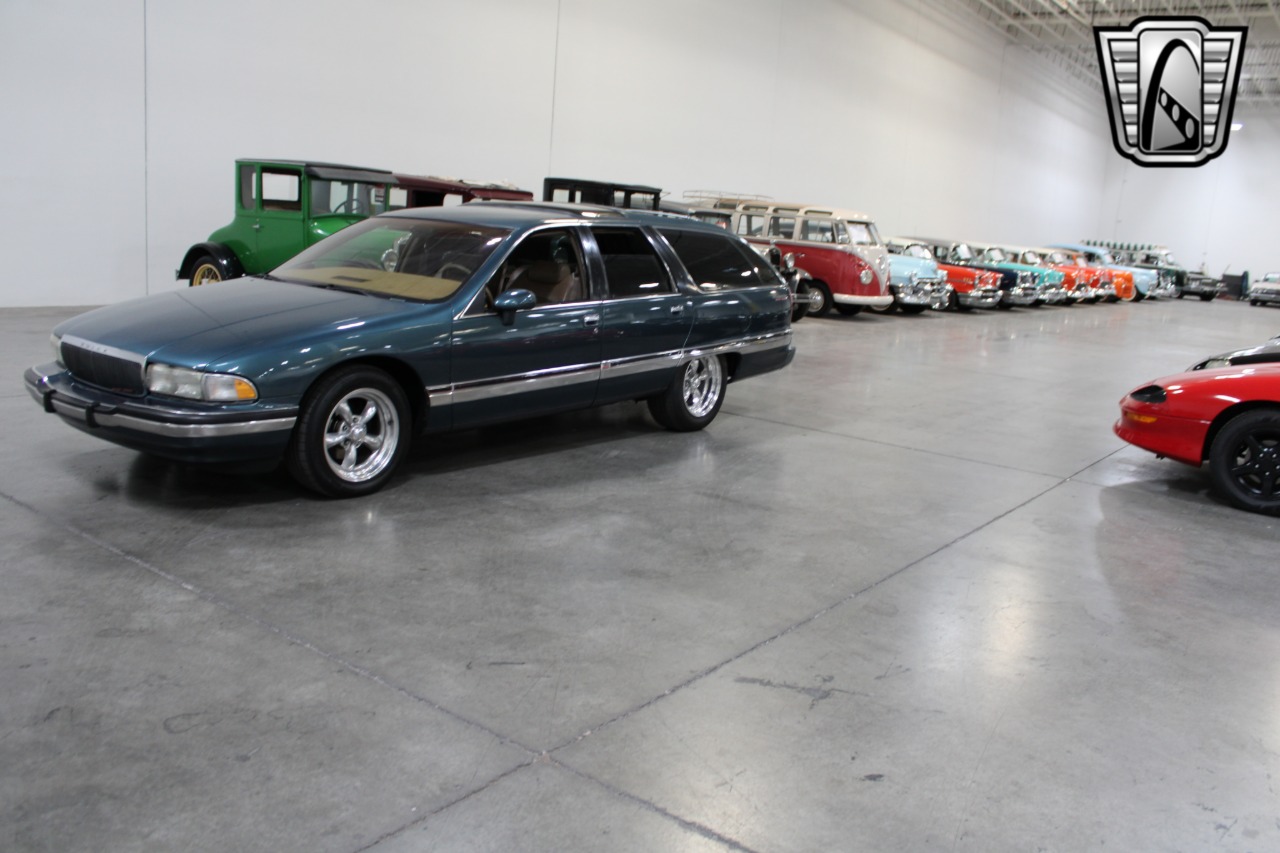1993 Buick Roadmaster 32