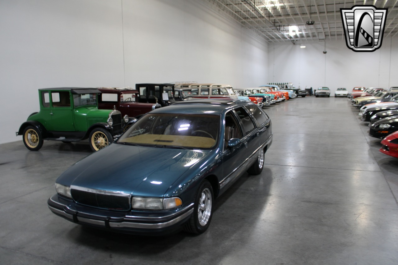 1993 Buick Roadmaster 35