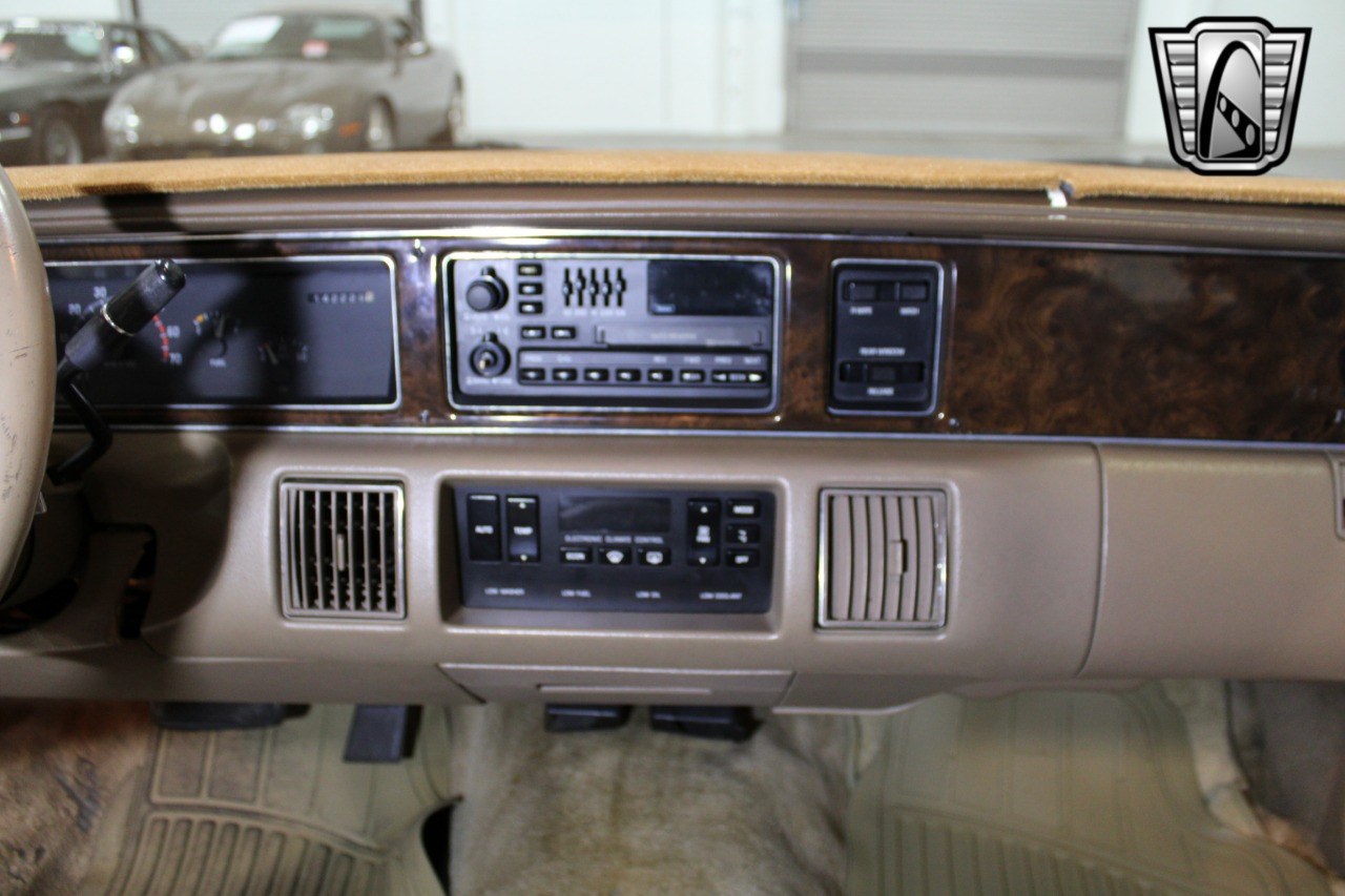 1993 Buick Roadmaster 22