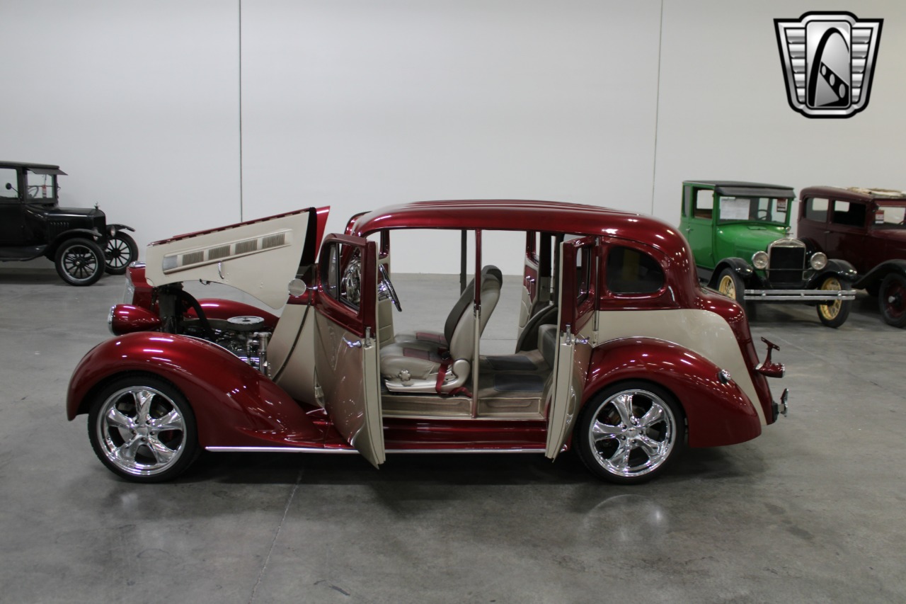 1937 Packard 115C 6