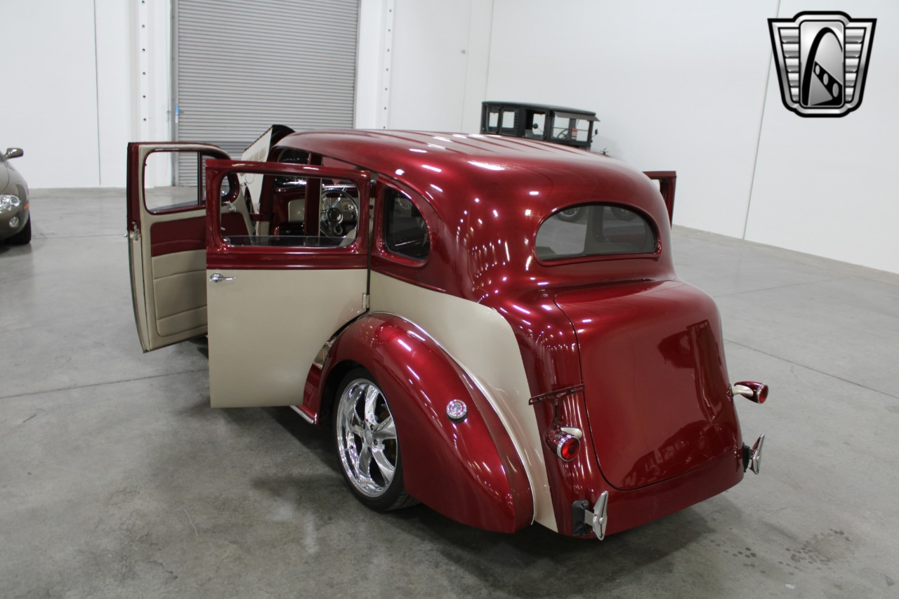 1937 Packard 115C 57