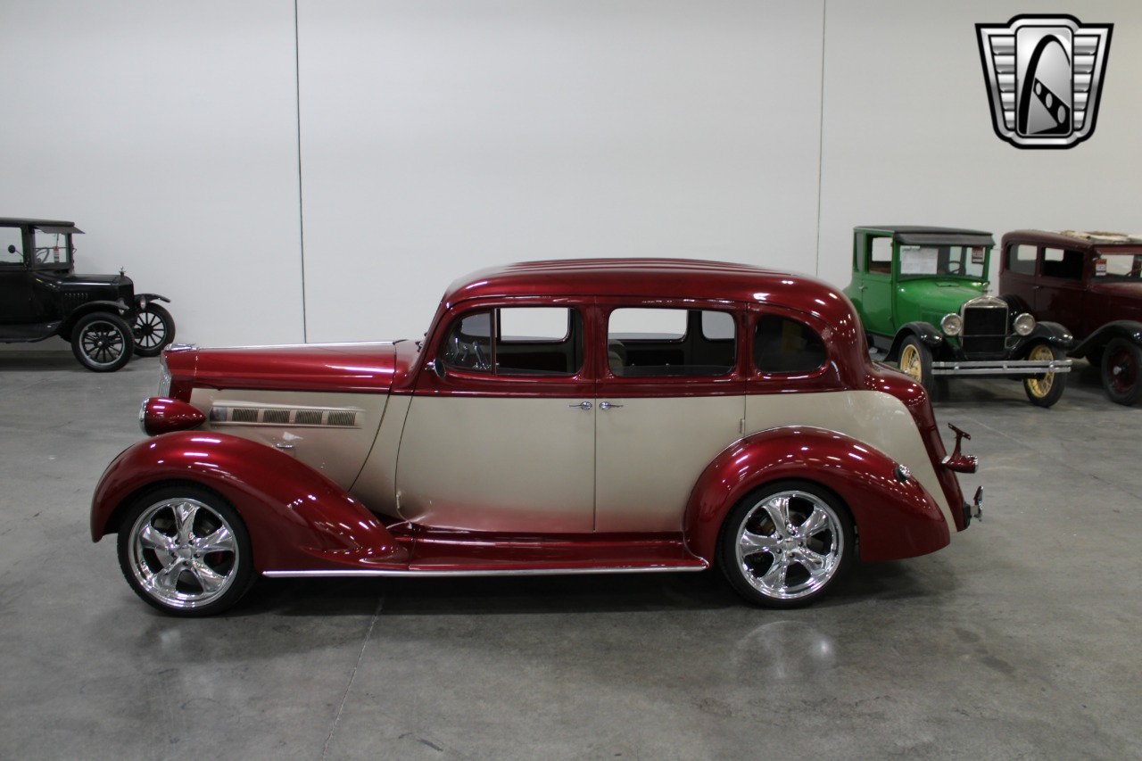1937 Packard 115C 37