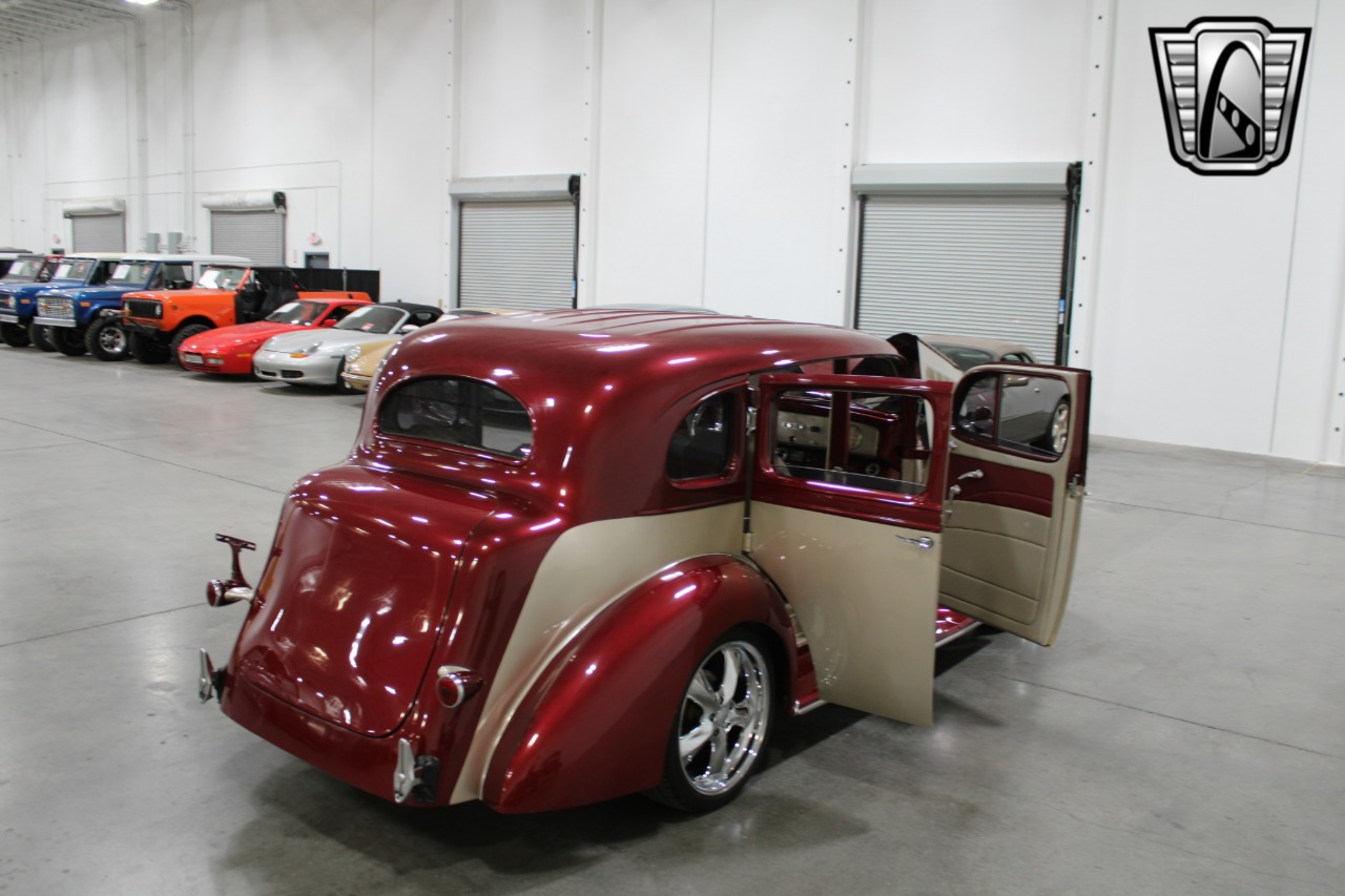 1937 Packard 115C 58