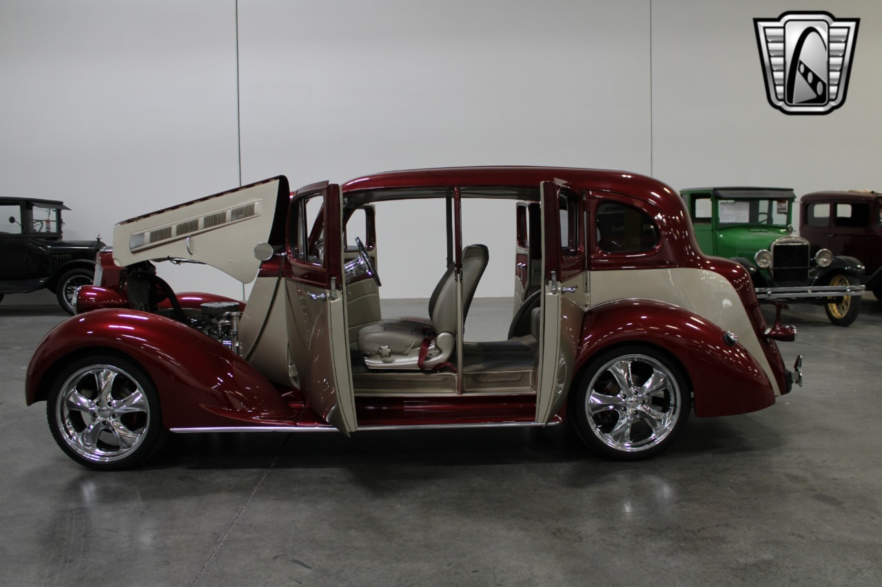 1937 Packard 115C 60