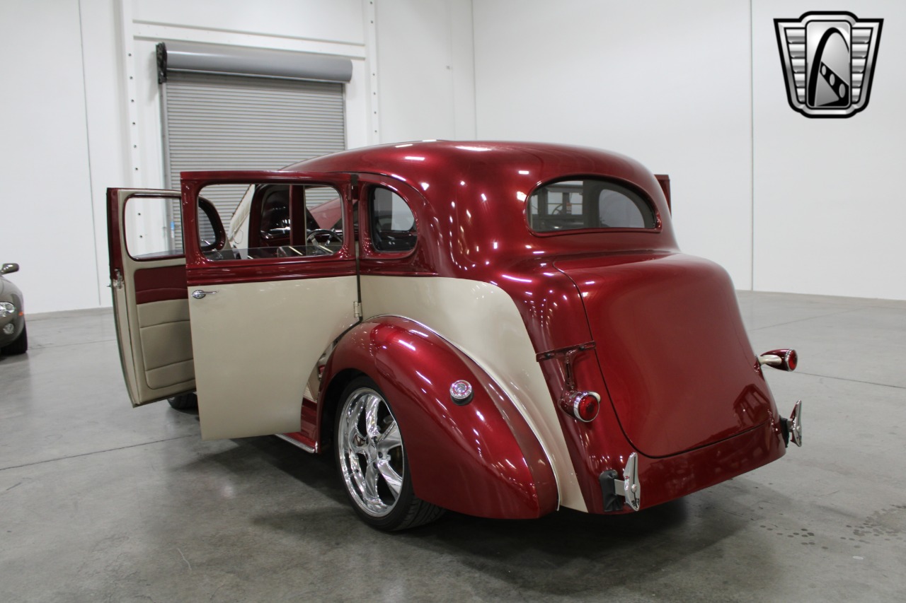 1937 Packard 115C 61