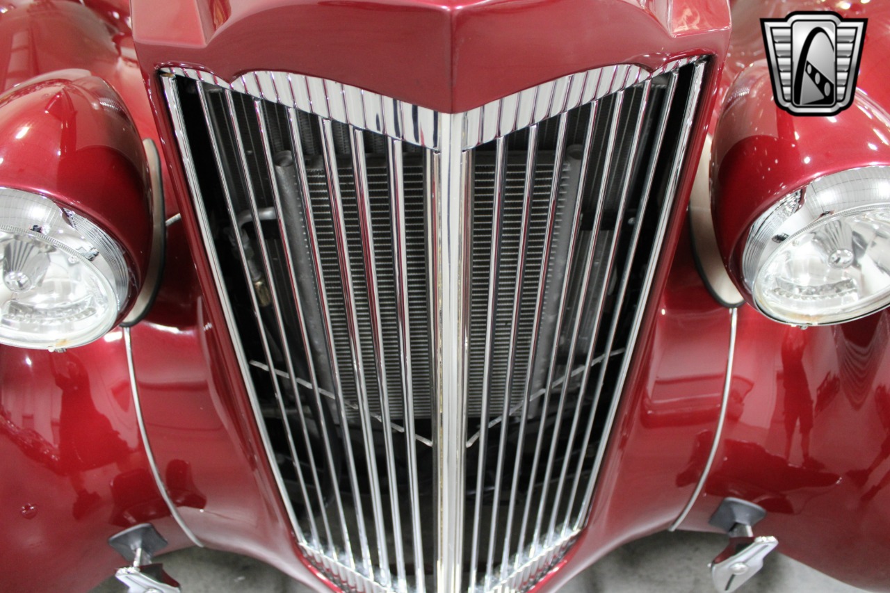 1937 Packard 115C 14
