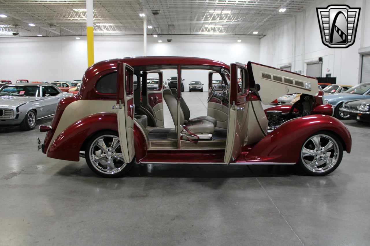 1937 Packard 115C 64