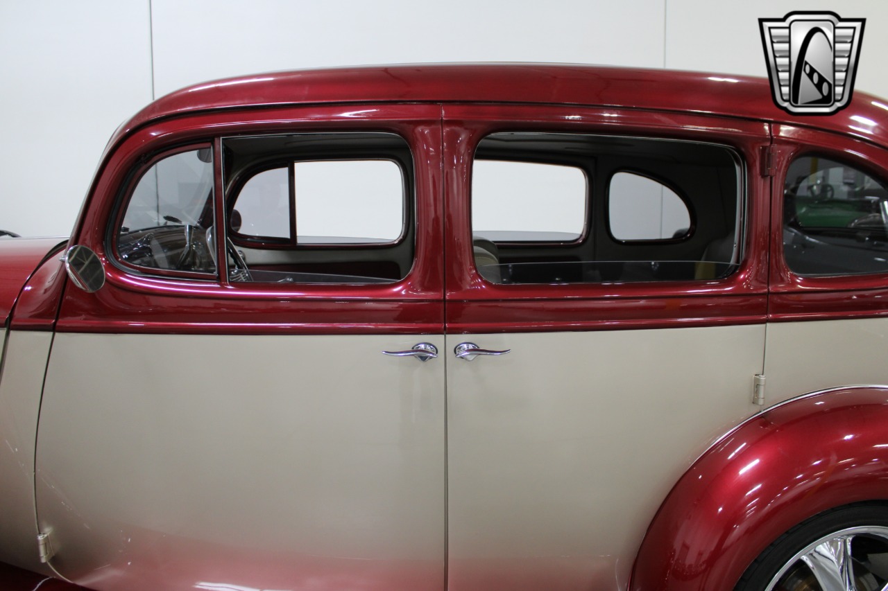 1937 Packard 115C 88