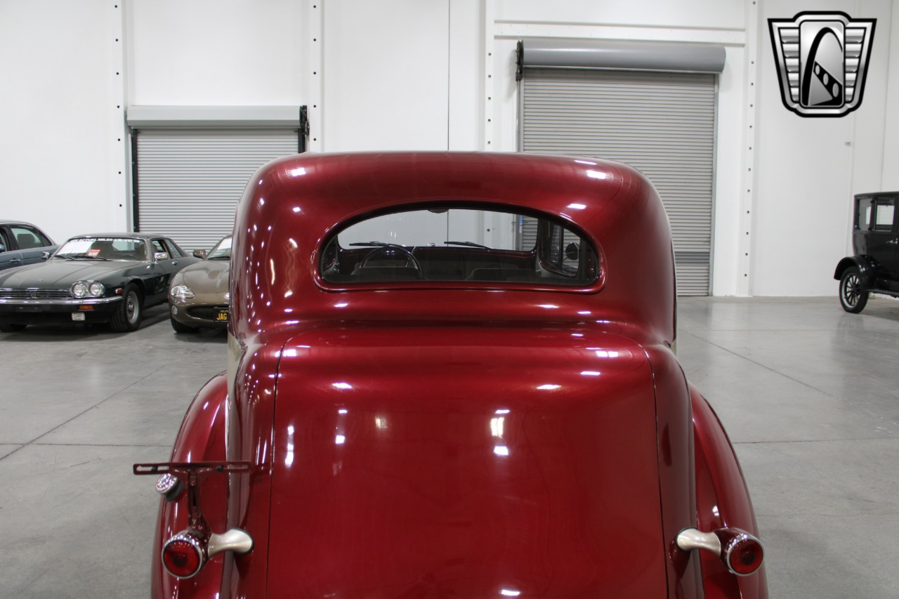 1937 Packard 115C 91
