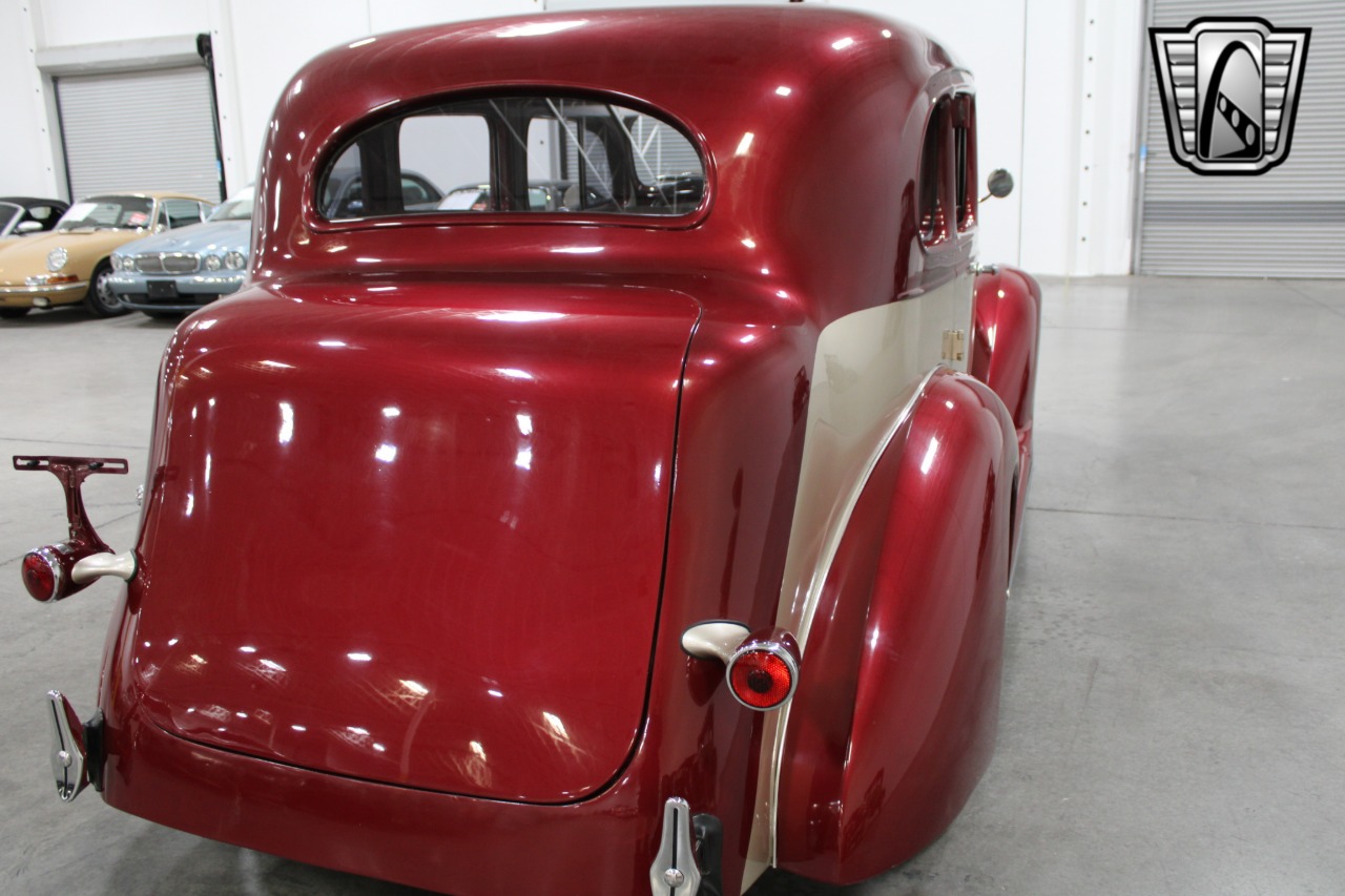 1937 Packard 115C 92