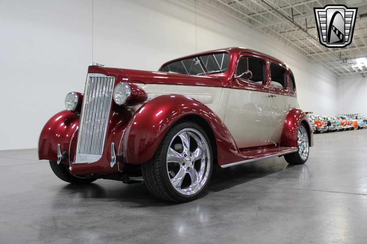 1937 Packard 115C 48