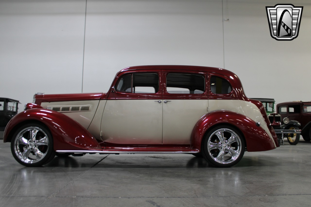 1937 Packard 115C 49