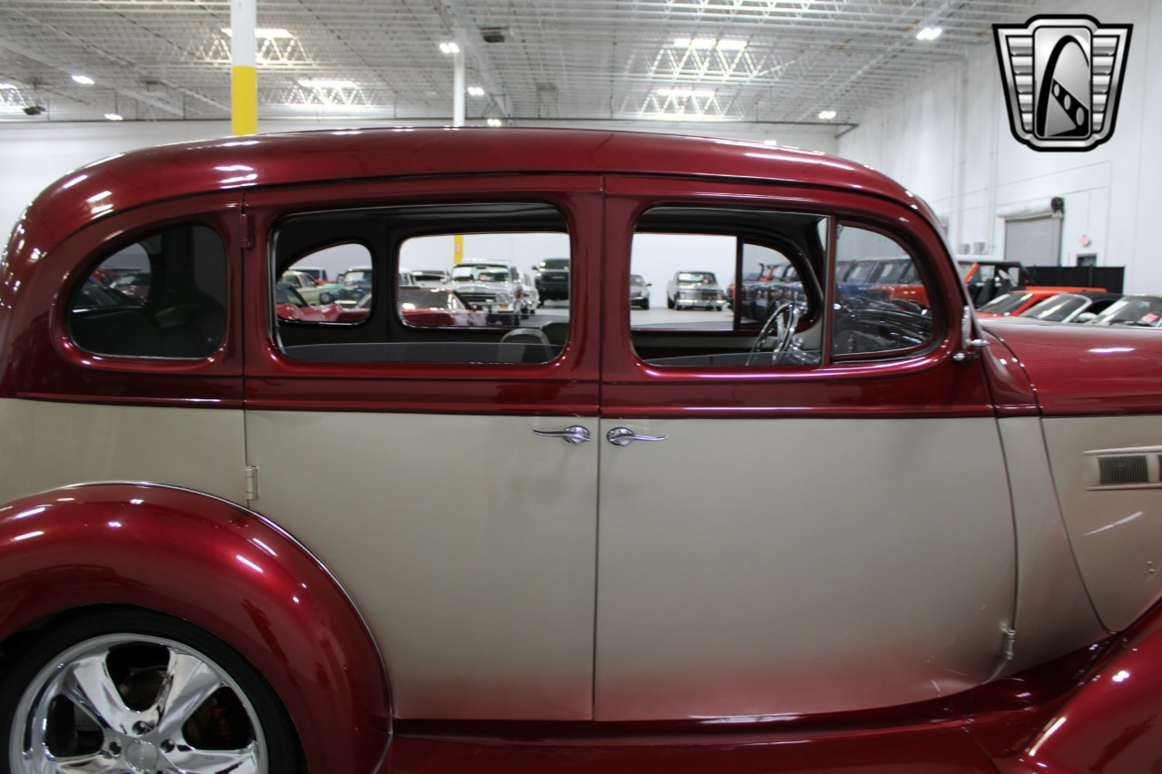 1937 Packard 115C 94