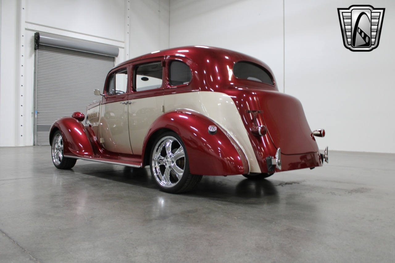 1937 Packard 115C 50