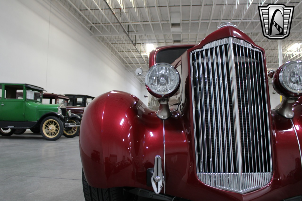 1937 Packard 115C 96