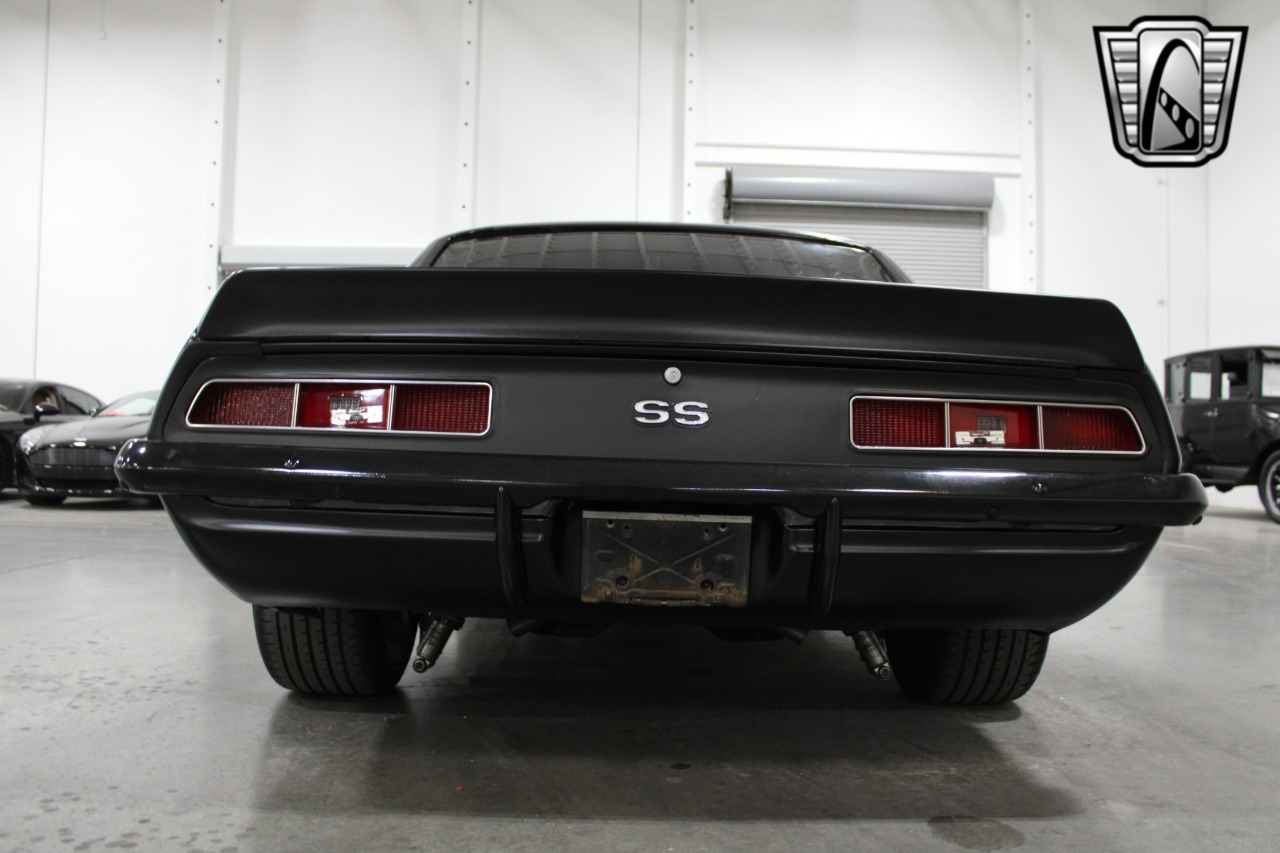 1969 Chevrolet Camaro 12