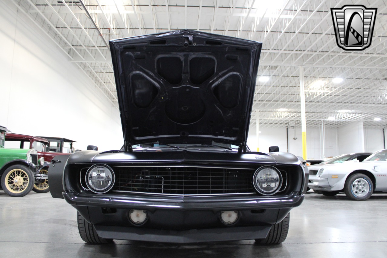1969 Chevrolet Camaro 10