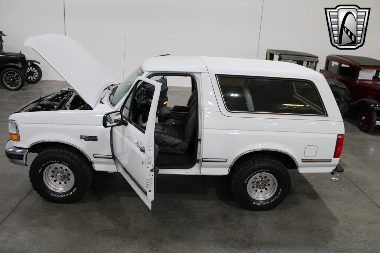 1992 Ford Bronco 53
