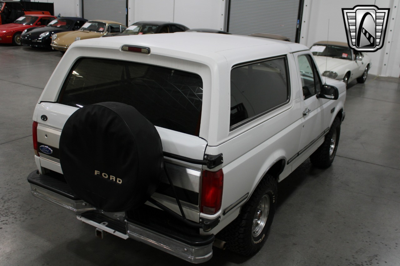 1992 Ford Bronco 36