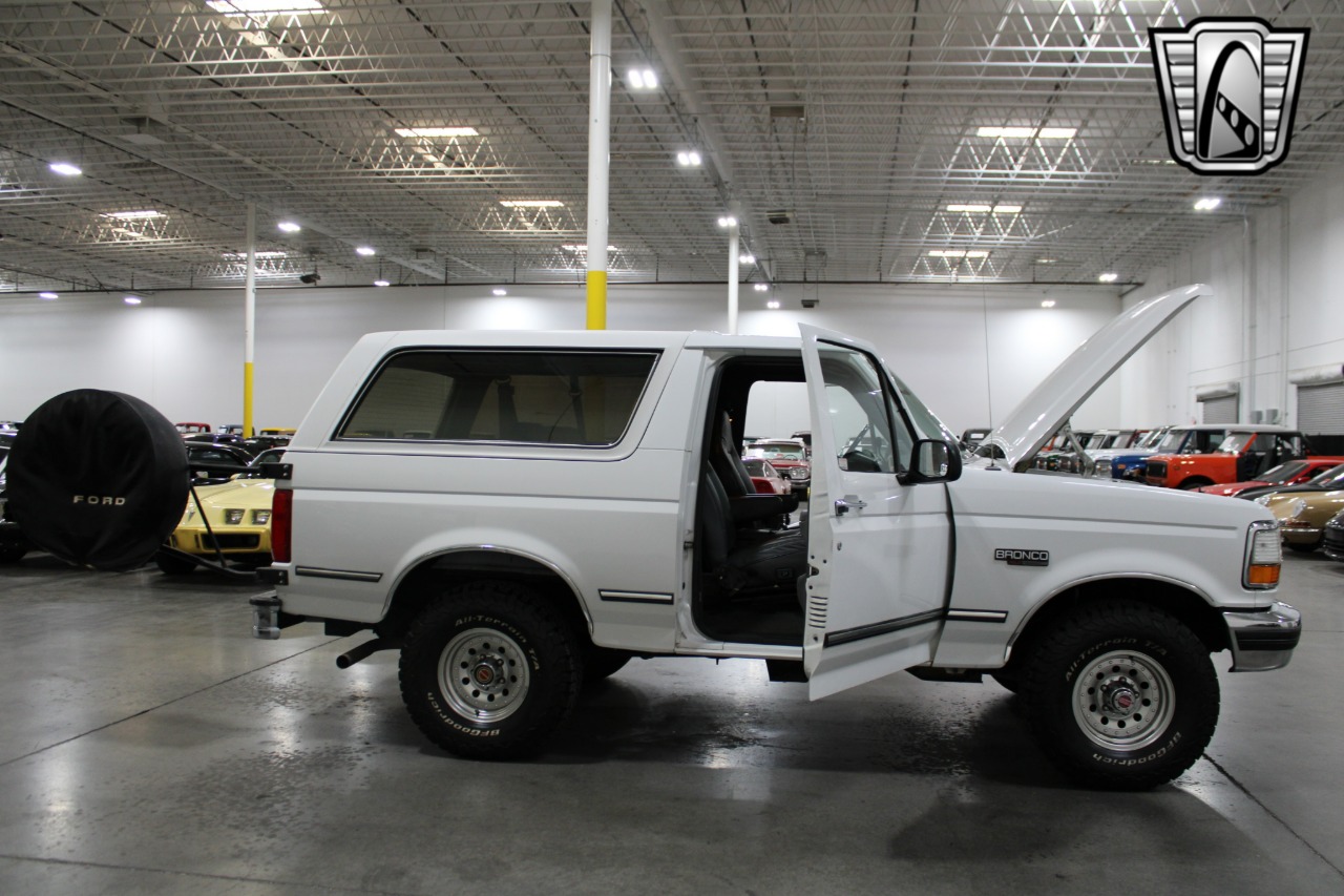 1992 Ford Bronco 9