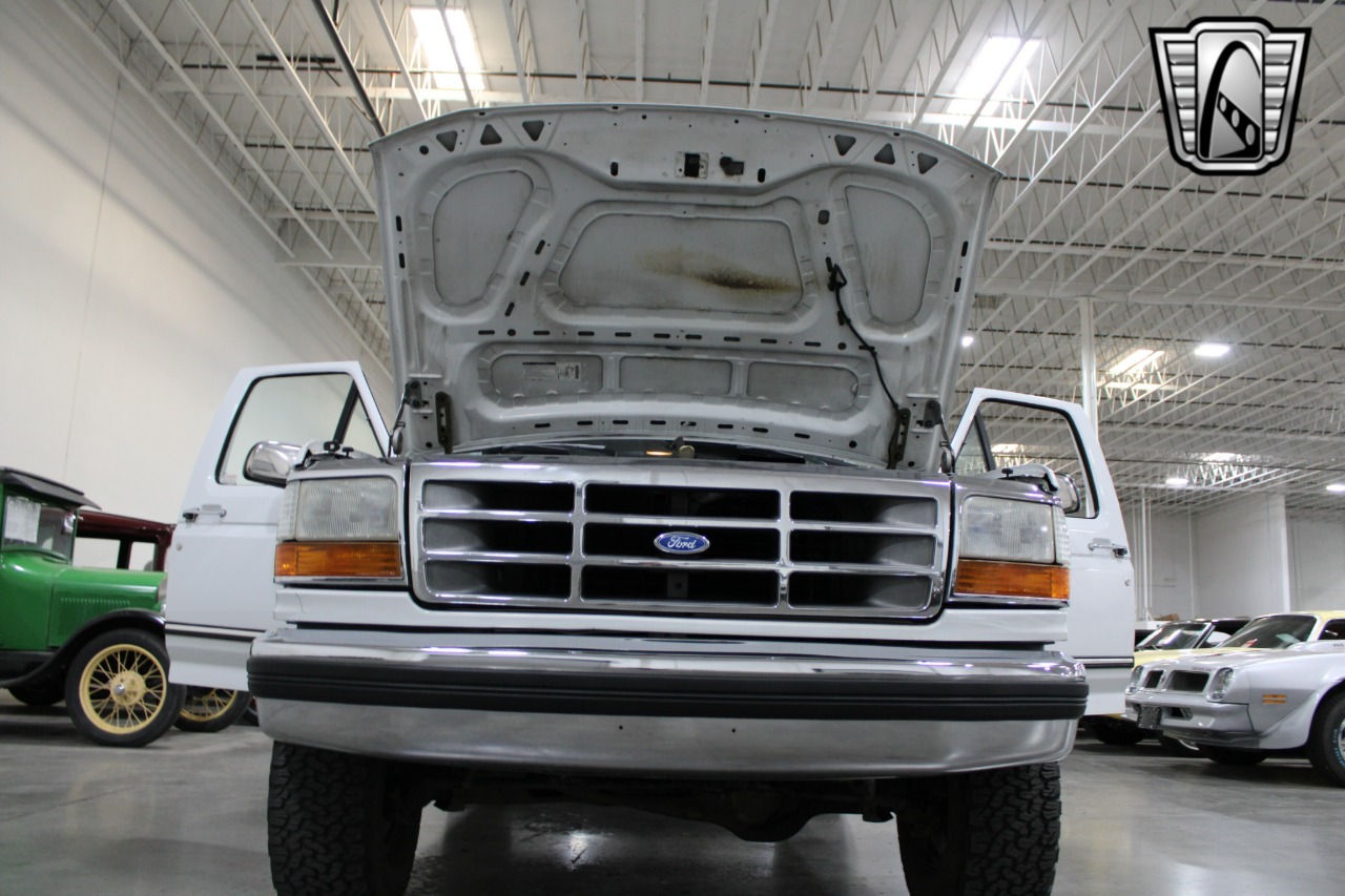 1992 Ford Bronco 10